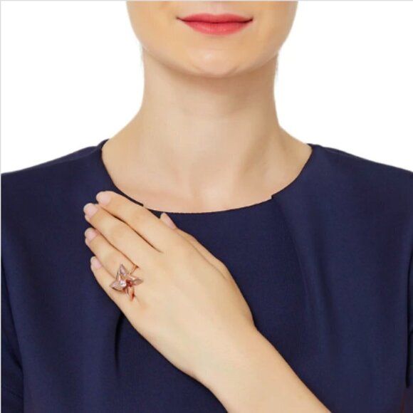 💕TED BAKER LONDON💕 Kinzaa Gold White Enamel Breeze Ring Medium/Large NWT - Picture 3 of 7